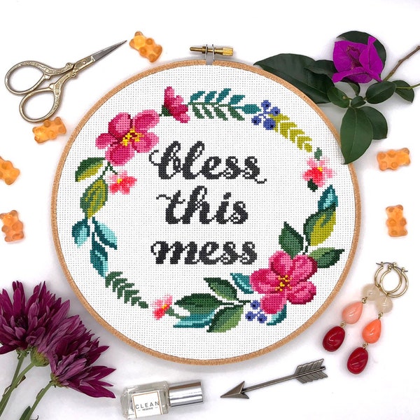 Cross stitch pattern Bless this mess / Quote cross stitch / Funny cross stitch pattern / Floral cross stitch / Flower wreath cross stitch