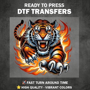 Fiery Tiger DTF Transfer, Tigers Mascot DTF Transfers prontos para prensagem para vestuário, Flames Tiger Attack Camisetas Tigers Football DTF Print