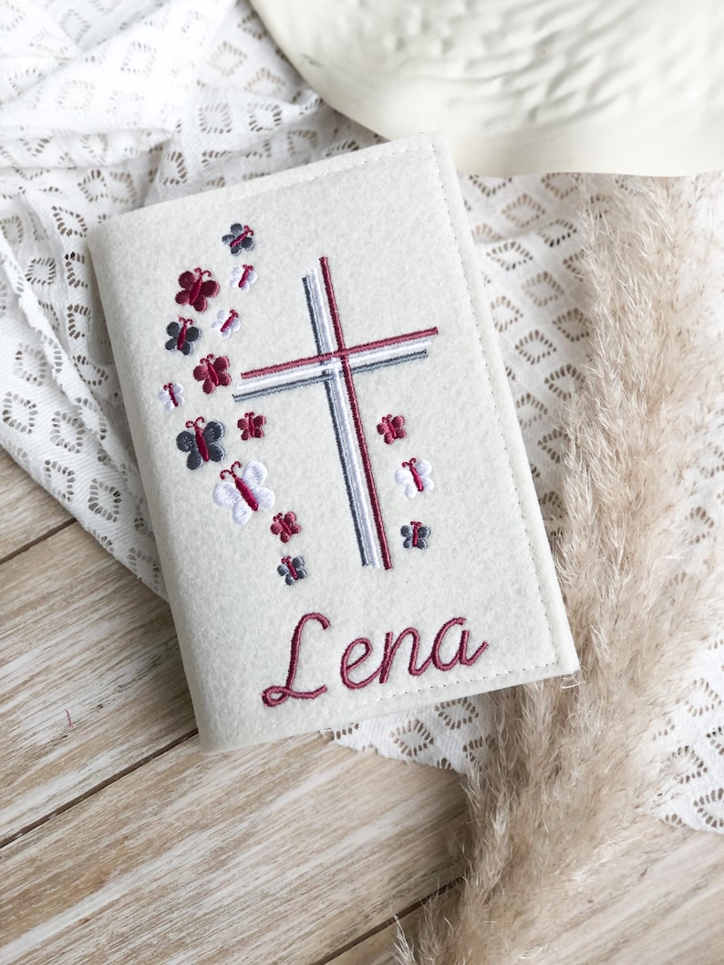 Gotteslobhülle beige mit Kreuz und Schmetterlingen