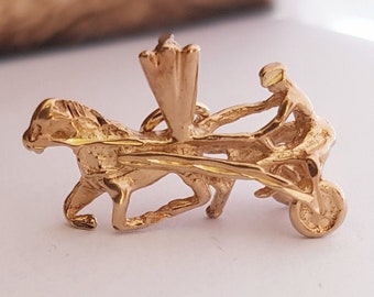 Vintage 14ct Gold Harness Racing Horse Charm / Pendant. Vintage Jewellery / Jewelery. Sport, Equestrian