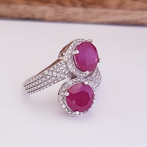 Vintage Sterling Zilver, Synthetic Ruby & Diamond Toi et Moi Ring. Maat P (EU 57). Vintage sieraden / sieraden. Juli Geboortesteen