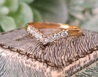 Vintage 9ct Gold & Diamond Wishbone Ring. Size M (EU 54) Free Resizing. 0.25ct Diamond. Vintage Jewellery / Jewelry. Eternity Band, Wedding.