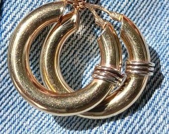 Vintage 9kt gouden grote dikke hoepeloorbellen. Gestempeld 1998. Gouden vintage sieraden/sieraden.  Retro sieraden, MASSIEF goud.