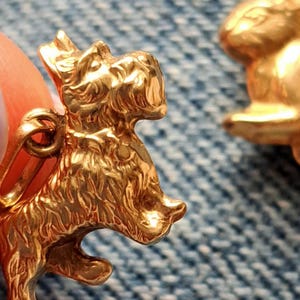 Vintage 9ct Gold Scottish Terrier Dog Charm Pendant.  Hallmarked. Solid Gold. Statement Jewelry Jewellery. Animal Pet Scotty Scottie