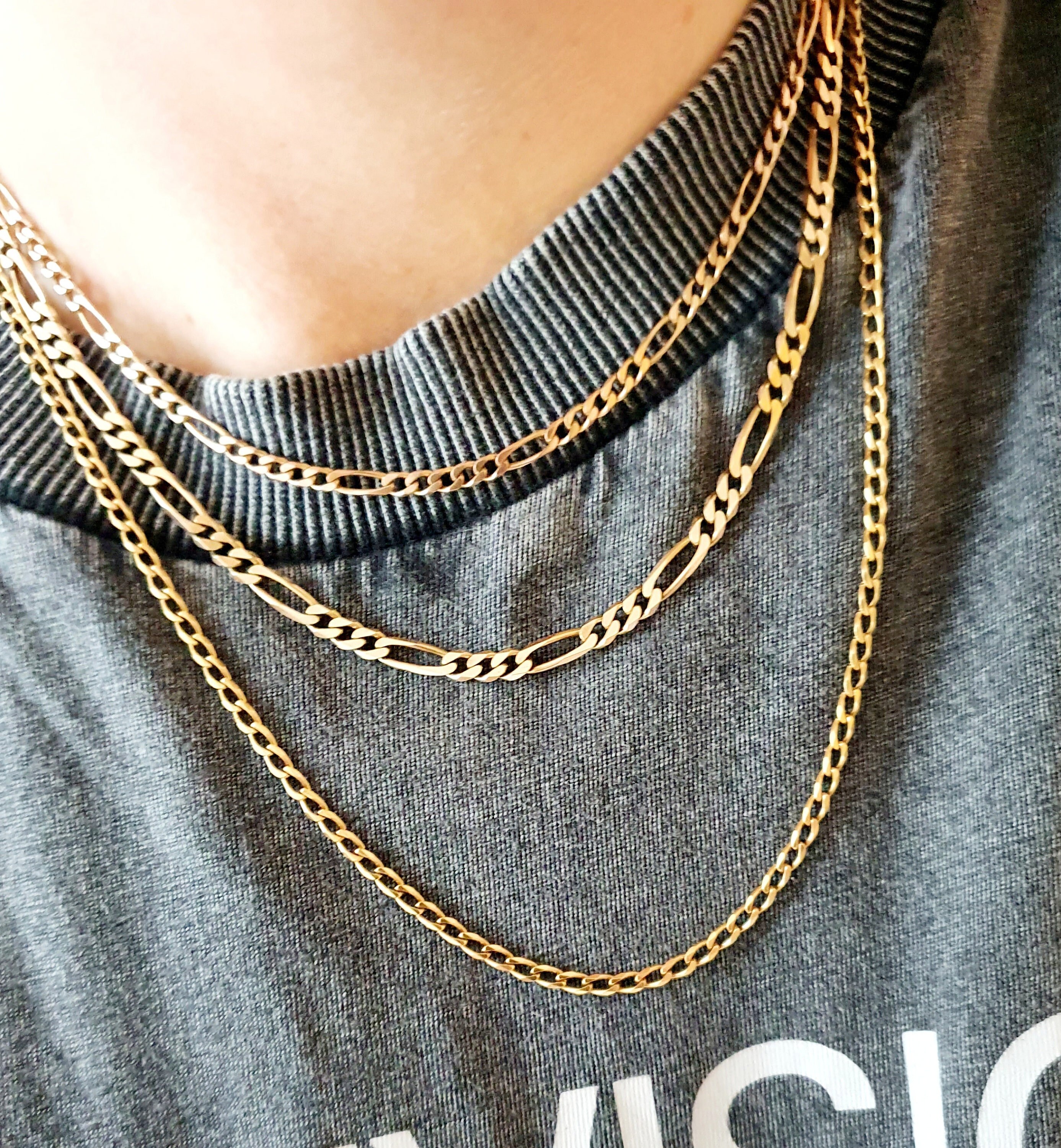 Vintage 9ct Gold 22 Curb Chain. Width 