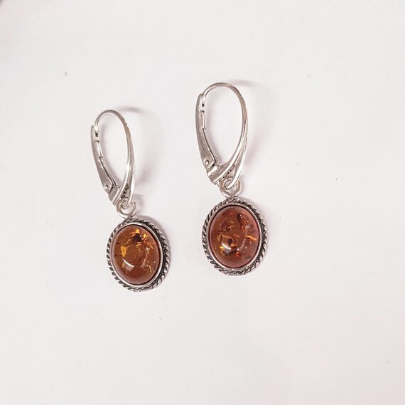 Orecchini pendenti in rilievo in argento e ambra. Gioielli fatti a mano, regalo gioielli, Ladies, Amber. - Italia