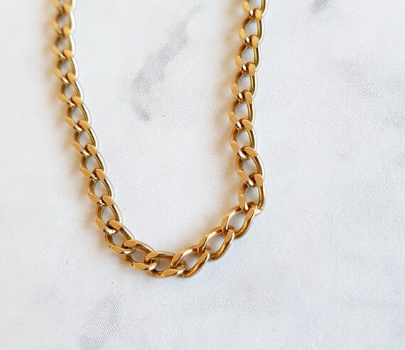 Vintage 9ct Gold 18 Curb Chain. Width 2 