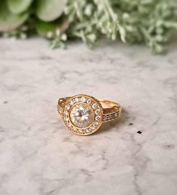 Vintage 14ct Gold & Cubic Zirconia Ring. Size P (… - image 1
