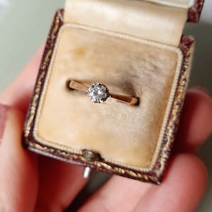 Vintage 18ct Gold, Platinum & Diamond Solitaire Ring. Size L (EU 53). Free Resizing. Hallmarked 1983. Engagement Jewellery / Jewelry