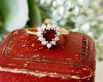 Vintage 9ct Gold, Garnet & Cubic Zirconia  Ring. Size H (EU 47) Free Resizing. Vintage Jewellery / Jewelry. Eternity Band, Wedding.