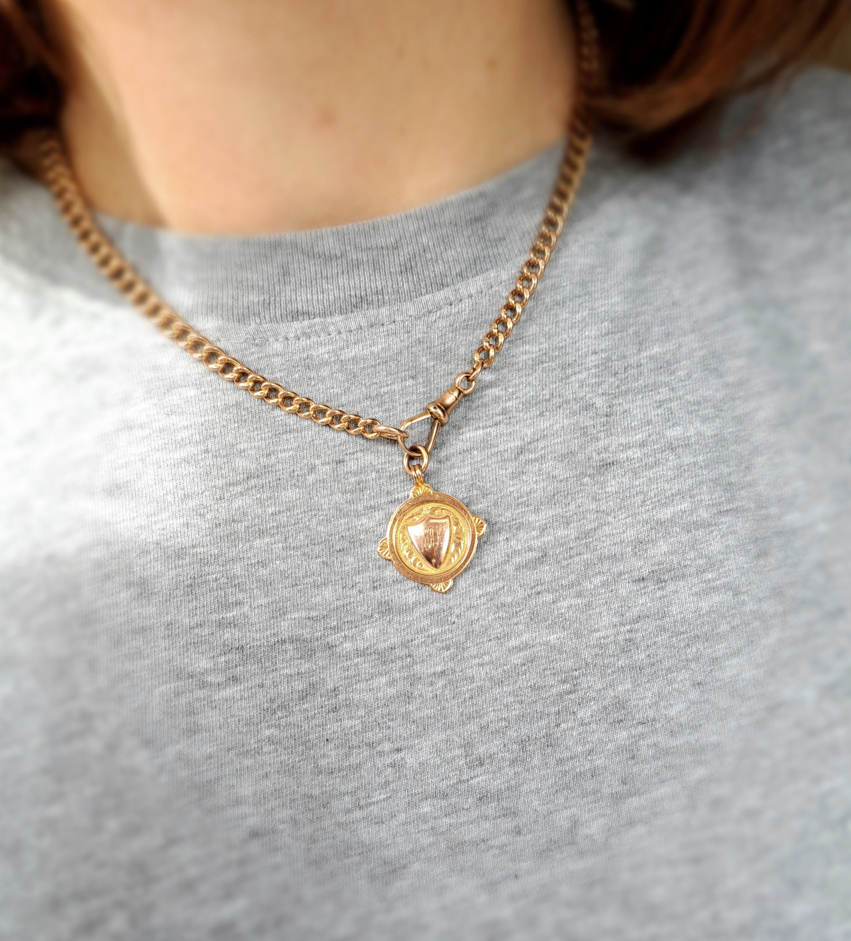 Vintage 1970s 9 Carat Yellow Gold Shield Emblem Pendant and Chain –  Imperial Jewellery