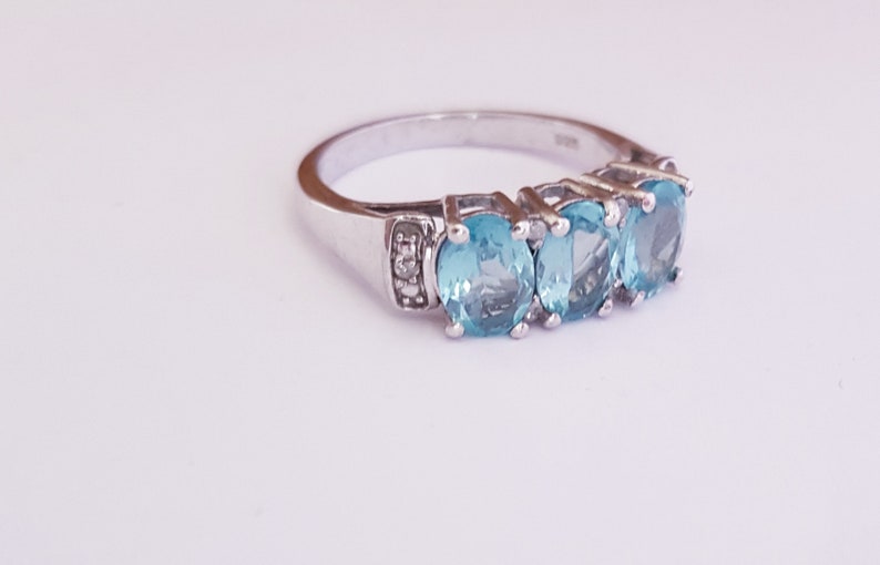 Vintage Sterling Silver, Blue Topaz & Diamond Ring. store Size M (EU 54). Vintage Jewelery / Jewellery. November Birthstone.