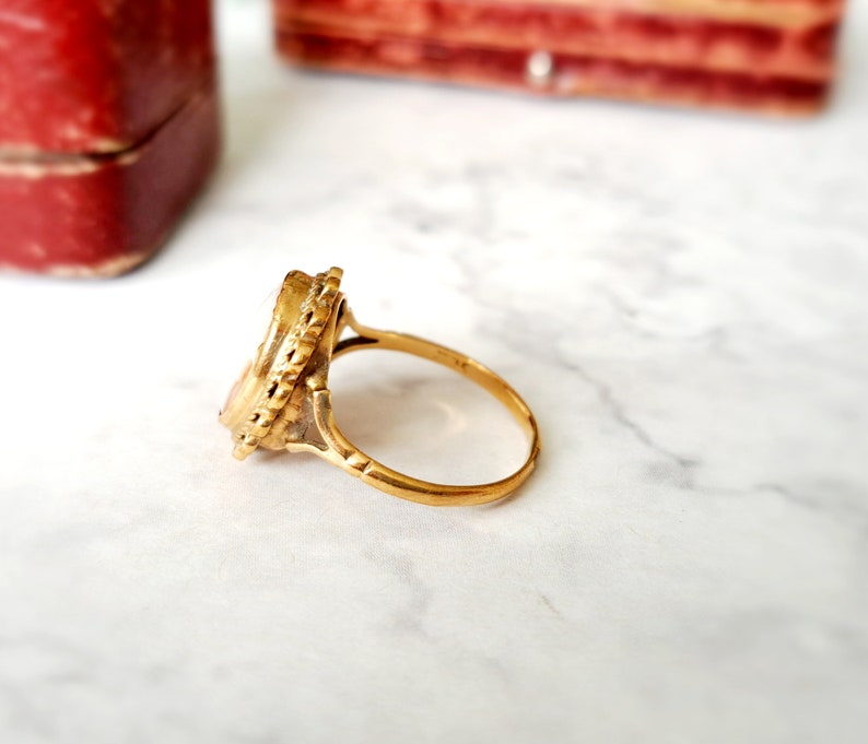 Vintage 9ct Gold & Cameo Ring. Hallmarked 1980. Size M EU 54 Free Resizing. Engagement Ring. image 2
