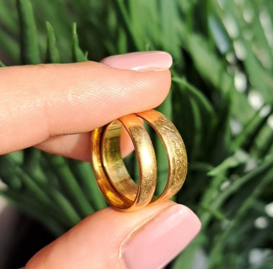 Vintage 22ct Gold Engraved Patterned 5mm Band Ring. Hallmarked