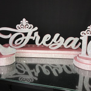 SET Sweet 16 Candelabro de espuma y zapato central en el stand, Sweet 16, Sweet 15, Candelabro, Quinceañera y Mitzvah, centro de mesa de iluminación de velas