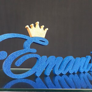 Nombre personalizado Emani 16 azul real brillo espuma de poliestireno 3D, piedra letras nombre bloque de edad, letras de pie libre, decoración de cumpleaños, dulce 16 candelabro