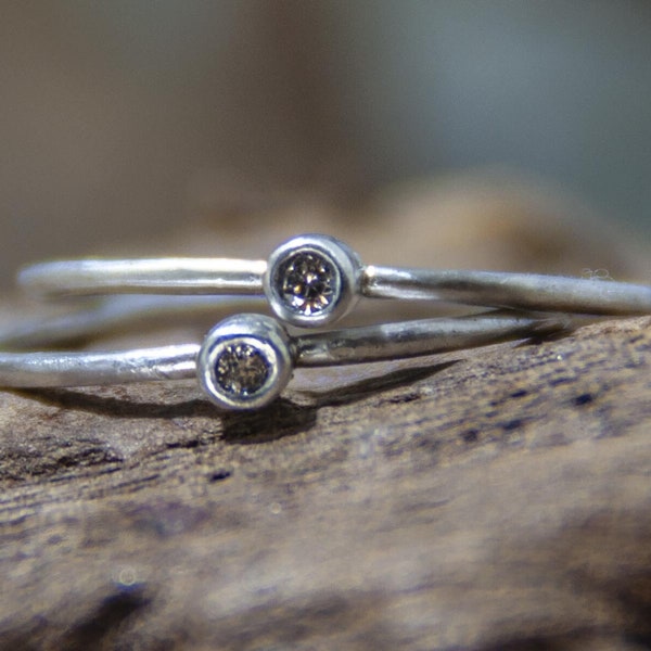 Dainty silver ring with mini brilliant