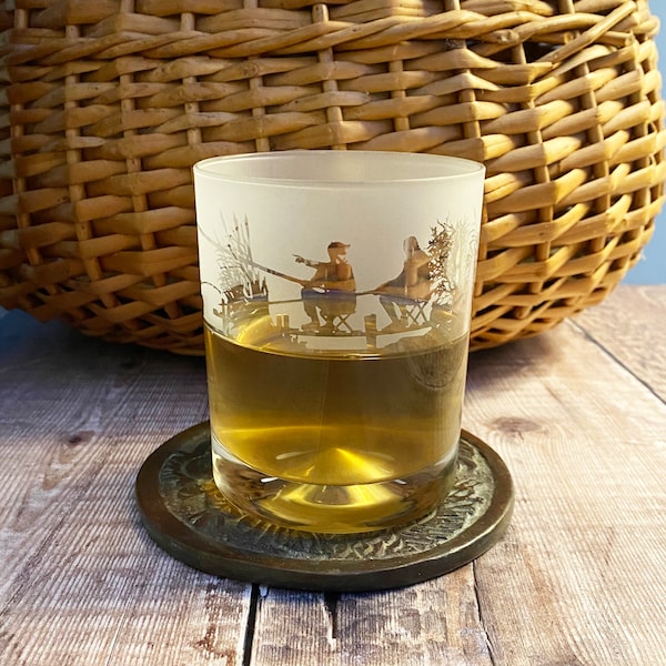 Fishing Etched Whisky Glass Tumbler - fishing gift - birthday gift for fisherman