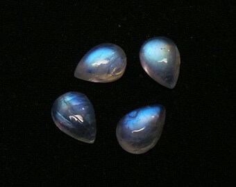 8x8 MM Blue Flash Moonstone 5 Psc AAA+++Quality Loose Gemstone Smooth Cabochons. Rainbow Moonstone Heart Lot Cabochon Lot Size