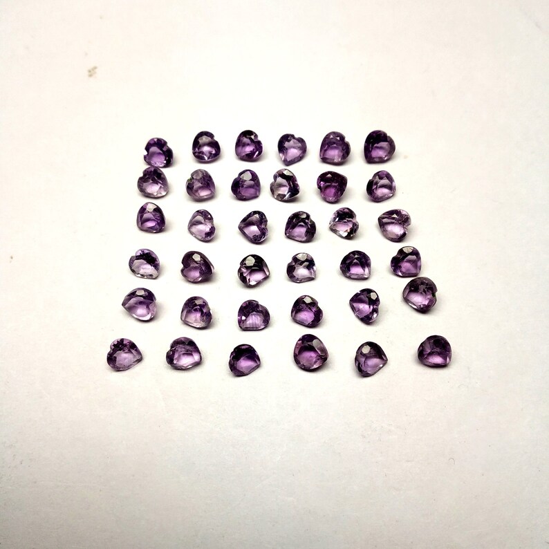 Natural Amethyst Heart Cut Lot Cabochon Amethyst Amethyst 5x5 MM Purple Amethyst Amethyst Jewelry Loose Gemstone.AAA+++