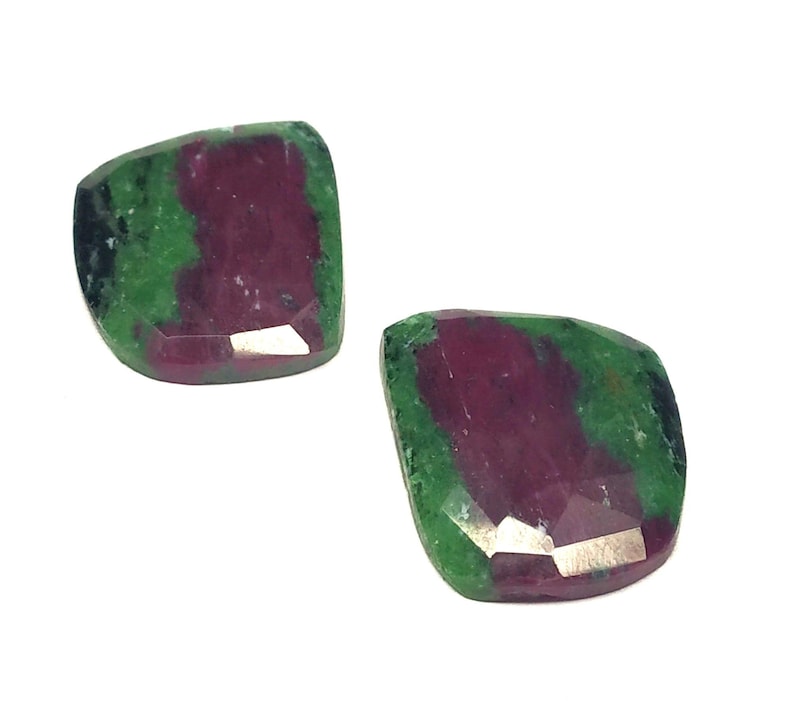 Gorgeous Ruby Zoisite Fancy Pair Cut Cabochon,Natural Ruby Designer Cabochon,Size 20x17 MM,AAA Quality,Ruby Zoisite Gemstone,Loose Cabochon.