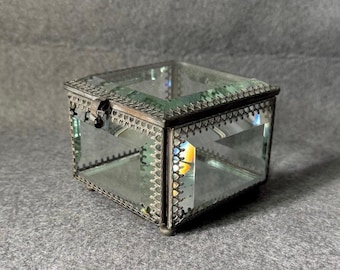 Nicole Miller Vintage Beveled Glass Jewelry Box, Antiqued Silver Filigree Trinket Box, Dark Academia Vanity Decor, Square Ring Glass Casket