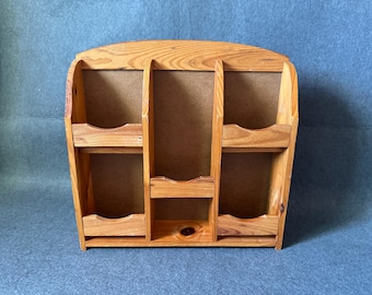 Estante para especias de madera festoneada vintage / Armario de boticario de estilo rústico / Exhibidor de encimera rústico / Estante de pared de cocina estilo cottagecore