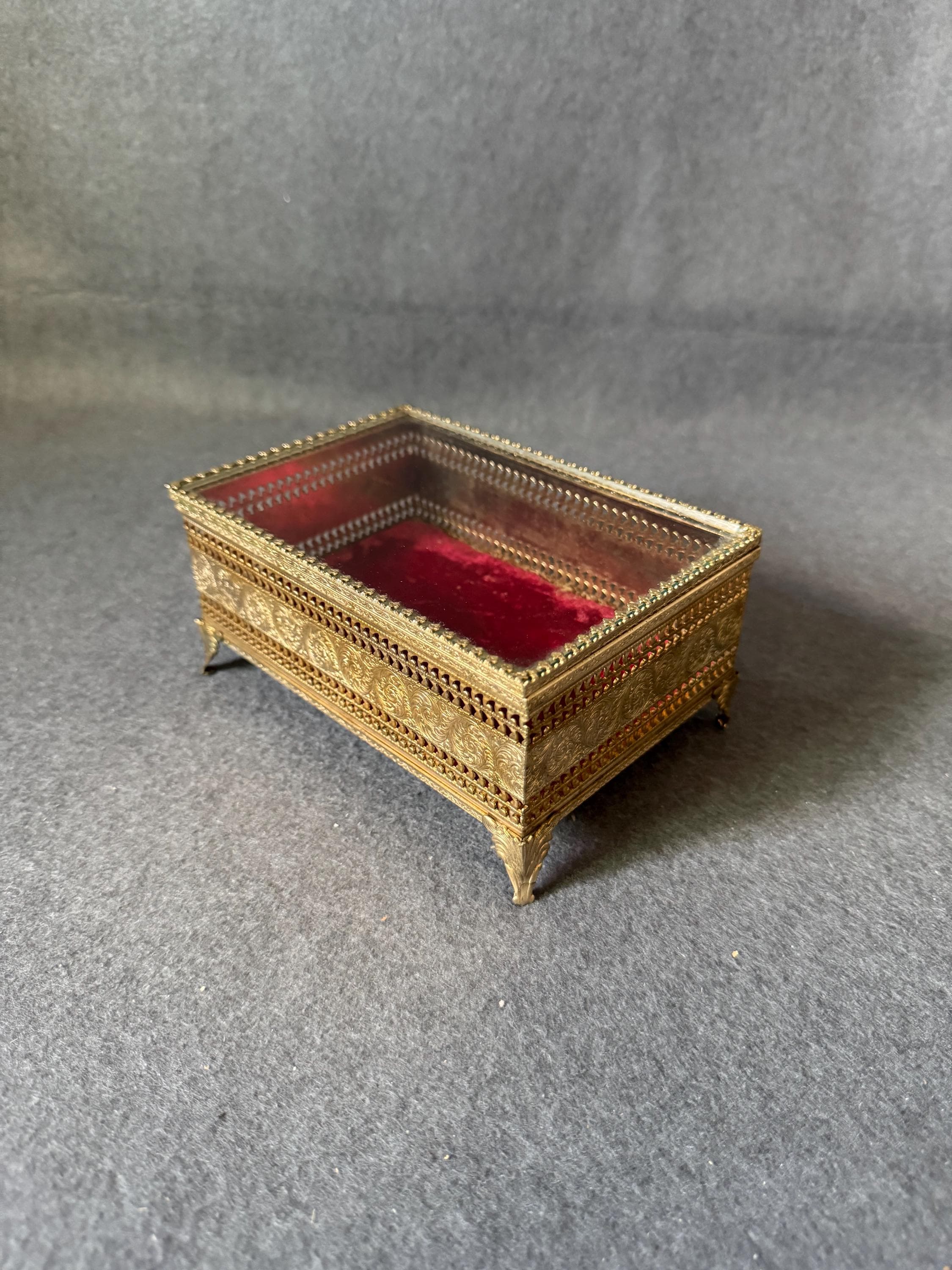 Vintage Matson Jewelry Box - Etsy