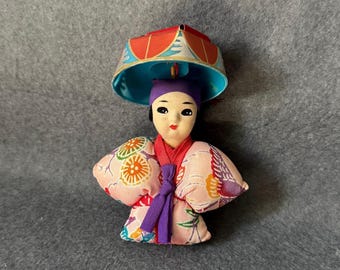 Vintage 1970s Okinawan Ryukyu Dancer Doll Ornament Pink Kimono Hanagasa Hat Nishi Japanese Souvenir Toy Asian Folk Art Home Decor