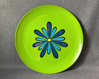 Vintage 1970s Starburst Flower Avocado Green Serving Platter - Mid Century Modern Retro Mod Pop Art Large Round 15.6" Tray