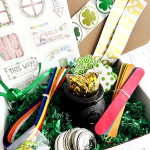 Leprechaun Trap DIY Kit for Kids | St. Patrick’s Day Craft Box with Bait & Accessories | Preschool / Elementary Hands-On STEM Activity Set
