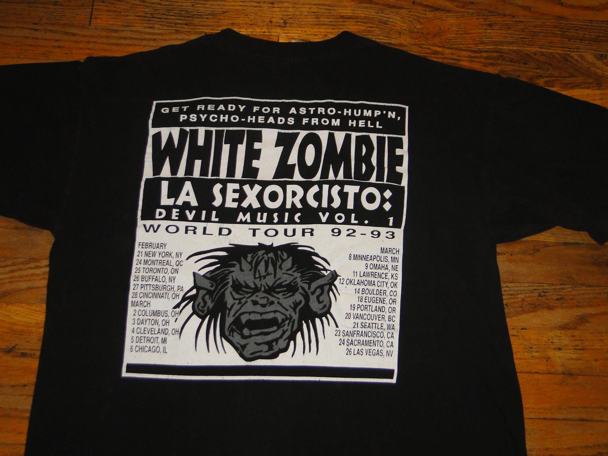 WHITE ZOMBIE 1993年ツアー　ヴィンテージTシャツ L WHITE ZOMBIE 1993年ツアー ヴィンテージTシャツ L - メルカリ