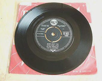 1962 Original 45 'She's Not You/Just Tell Her Jim Said Hello' RCA 1303
