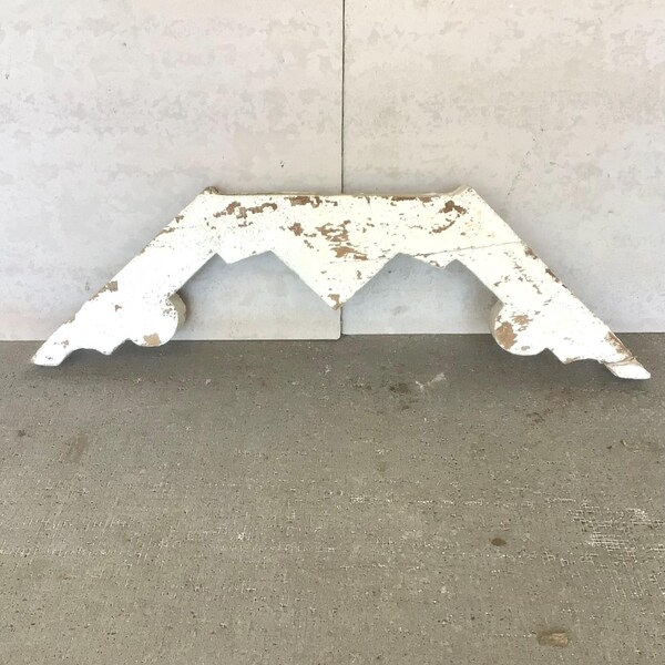 Wood Salvage Trim Remnant Chippy White Vintage Arch