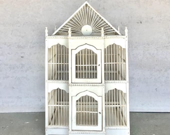 Casita decorativa para pájaros XL de 66 cm (26 pulgadas), estilo rústico vintage, color blanco envejecido.