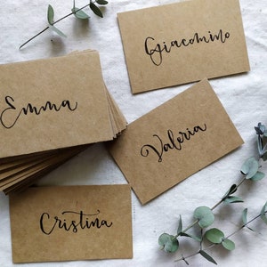 Segnaposti,segnaposto in carta kraft,segnaposti matrimonio,matrimonio rustico,tag matrimonio,nomi invitati,cena,nomi scritti a mano