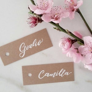 Segnaposti,segnaposto in carta kraft,segnaposti matrimonio,matrimonio rustico,tag matrimonio,nomi invitati,cena,nomi scritti a mano