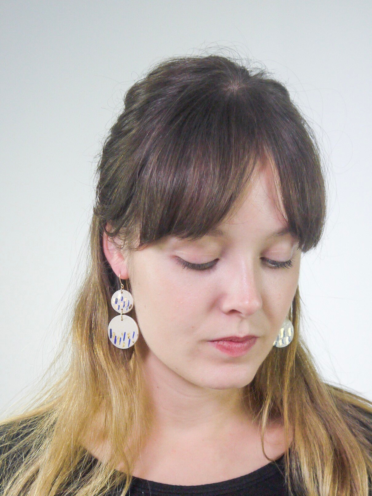 Zwei gestufte Ohrringe Creme Statement-Ohrringe 24K Gold | Etsy