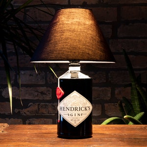 Hendrick&#39;s Gin upcycled Bottle Lamp, lamp bottle. Hendrick&#39;s table lamp. Studio, Living room lamp bottle. Gift, Bottle lamp. Recycle.