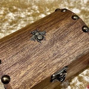 Chest | Box | Bee | Fantasy | Wooden | DND Dice | DnD Dice  | Box for Dungeons and Dragons | DnD Gift