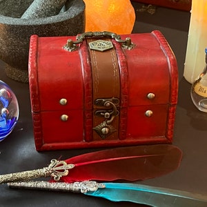 D20 Dice Box: Wooden Trinket Chest for DnD, Pathfinder