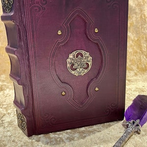 Journal Notebook, Tome, Grimoire, Spell Book Leather Fantasy DnD, Witchcraft, with Embellishments. blank with Deckled Parchment zdjęcie 6