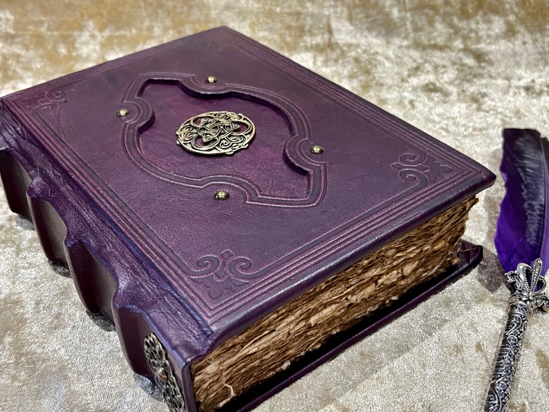 Journal Notebook, Tome, Grimoire, Spell Book Leather Fantasy DnD, Witchcraft, with Embellishments. blank with Deckled Parchment zdjęcie 5