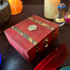 Old Chest | Trinket Box | Witchcraft | Fantasy |  Dragon | Chest | Leather suede | Dungeons & Dragons  | Pathfinder | Storage box