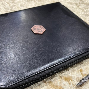 D20 | 5 set Dice Case | Wallet Vault Box | DnD Dice | stone and resin dice holder | Dungeons & Dragons | Pathfinder | Vegan Leather