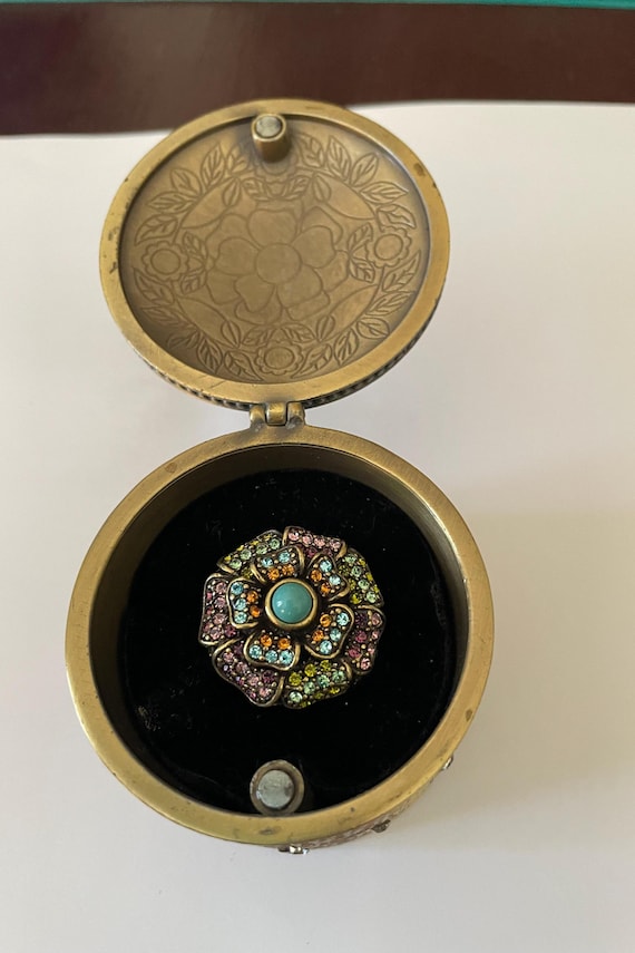 Heidi Daus Bold Statement Ring with Case - image 1