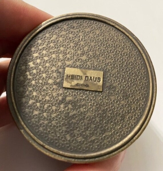 Heidi Daus Bold Statement Ring with Case - image 8