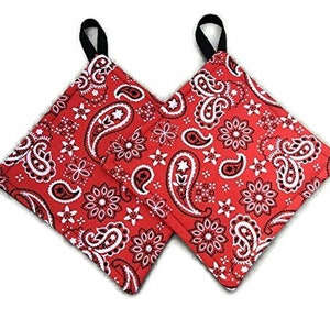 Pot holder for kitchen Pot Holder Set Oven Hot Pad Pot Holder for Cooking or Baking in a Western Red Bandana Fabric Print