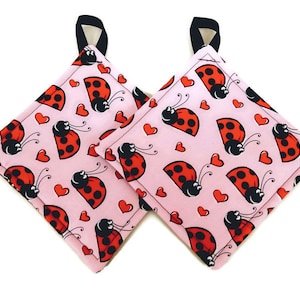 Pot holder for kitchen Pot Holder Set Oven Hot Pad Pot Holder for Cooking or Baking in a Valentines Day Lady Bug Fabric Print