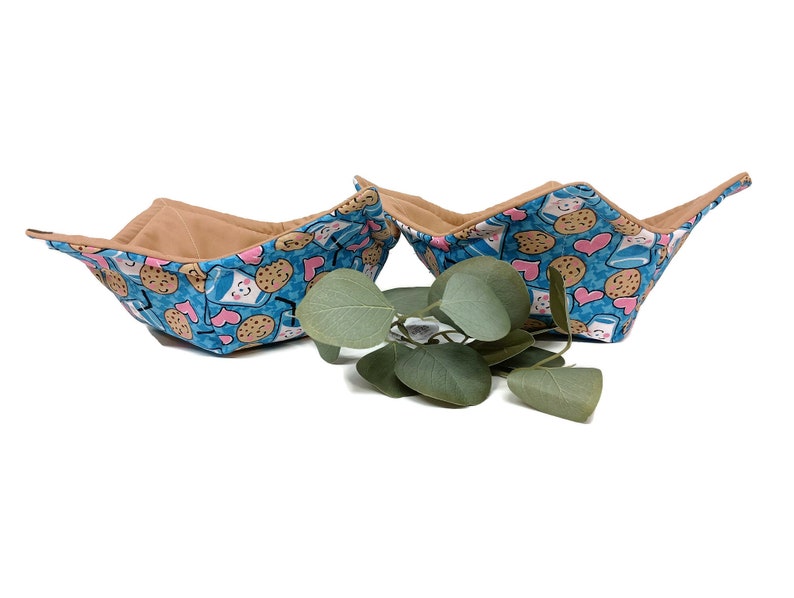 Bowl Cozy Microwave Safe Cotton Soup Hot Bowl Pot Holder in a Milk and Cookies and Solid Tan Fabric Print image 6